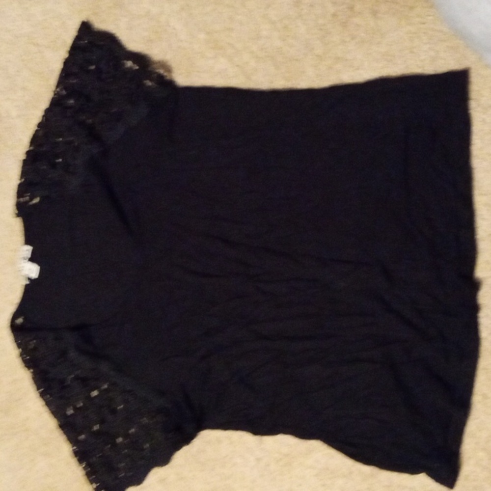 Black shirt
